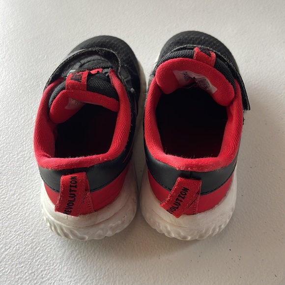 Nike - Toddler Shoe - Picture 3 of 4